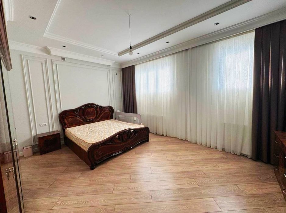 Юнусабад Фарогат Махалля 
О-р универсам кург  BYD автосалон
2, 7-соток