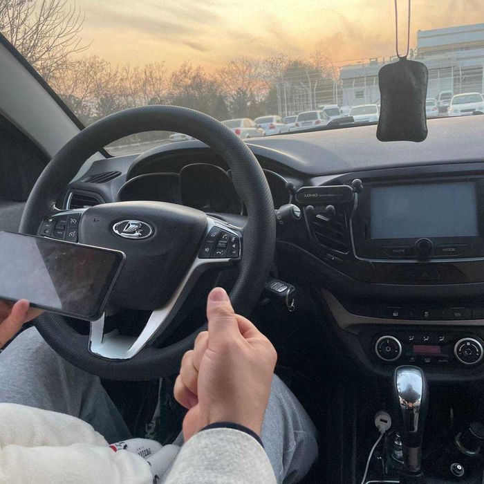 LADA VESTA Srochno sotiladi!