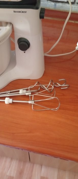 Robot bucătărie în stare perfectă de funcționare