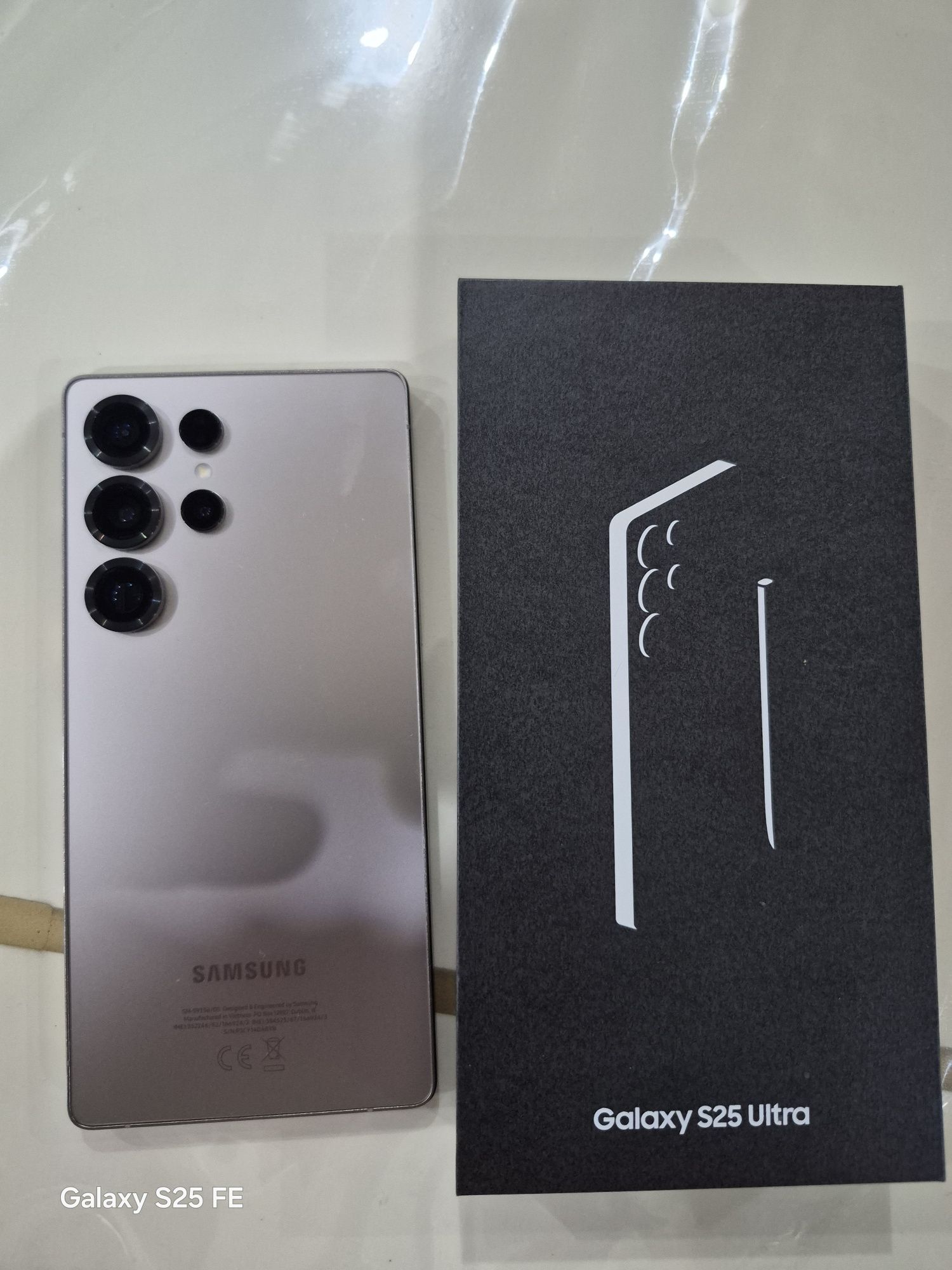 Samsung s25 ultra 12/256 Titan