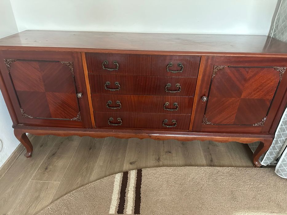 Servanta/comoda din lemn masiv