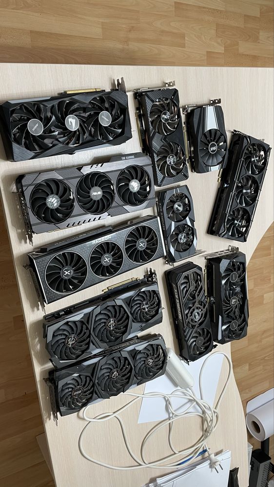 Продам видеокарты
