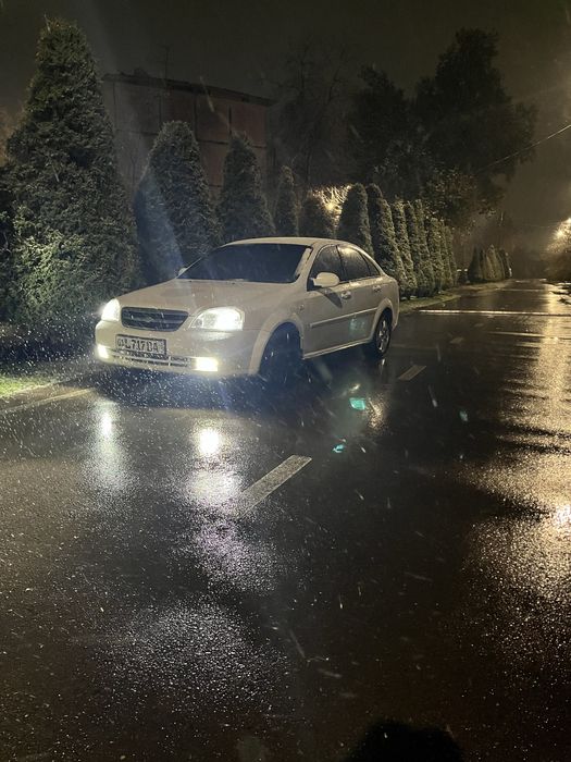 Lacetti 1.8 , 2011 2 позиция-механика, kraskasi tozza moshina,
