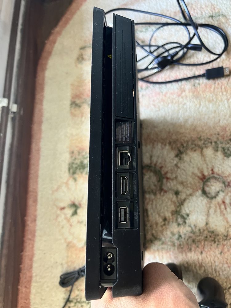 Play Station PS4 silm 1Tb