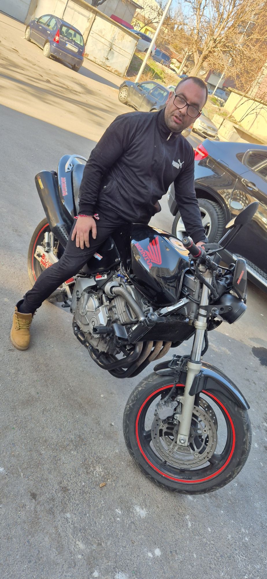 Honda hornet на части