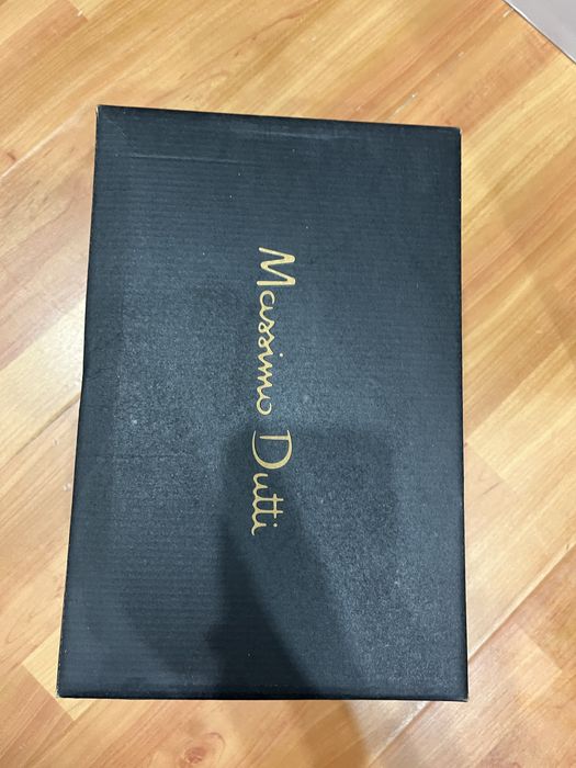 Лоферы Massimo Dutti. 38 р.