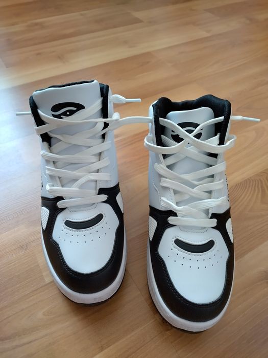 Adidași/Ghete cu roți/Role