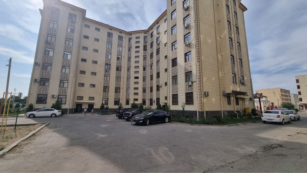 7-mikda sergusht tomonda 2 xonali uy sotiladi