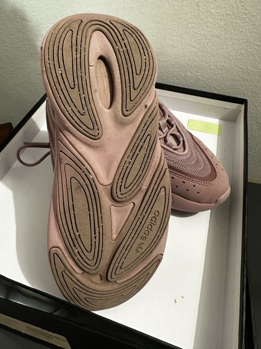 Розови маратонки Adidas