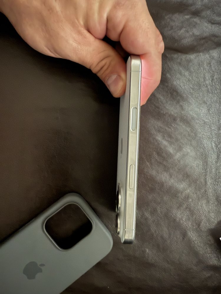 Iphone 16 pro без забележка
