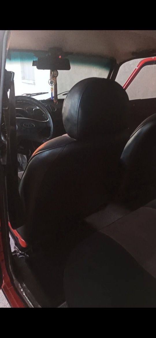 Vaz21011qizrangli