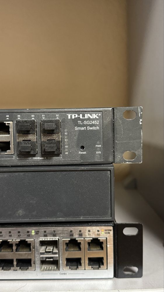 3 коммутатора TP-Link и D-link