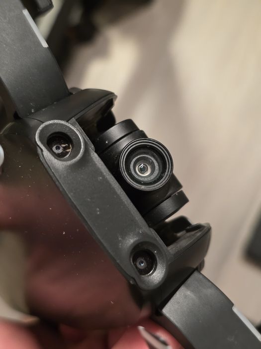 Drona DJI cu geanta si accesorii