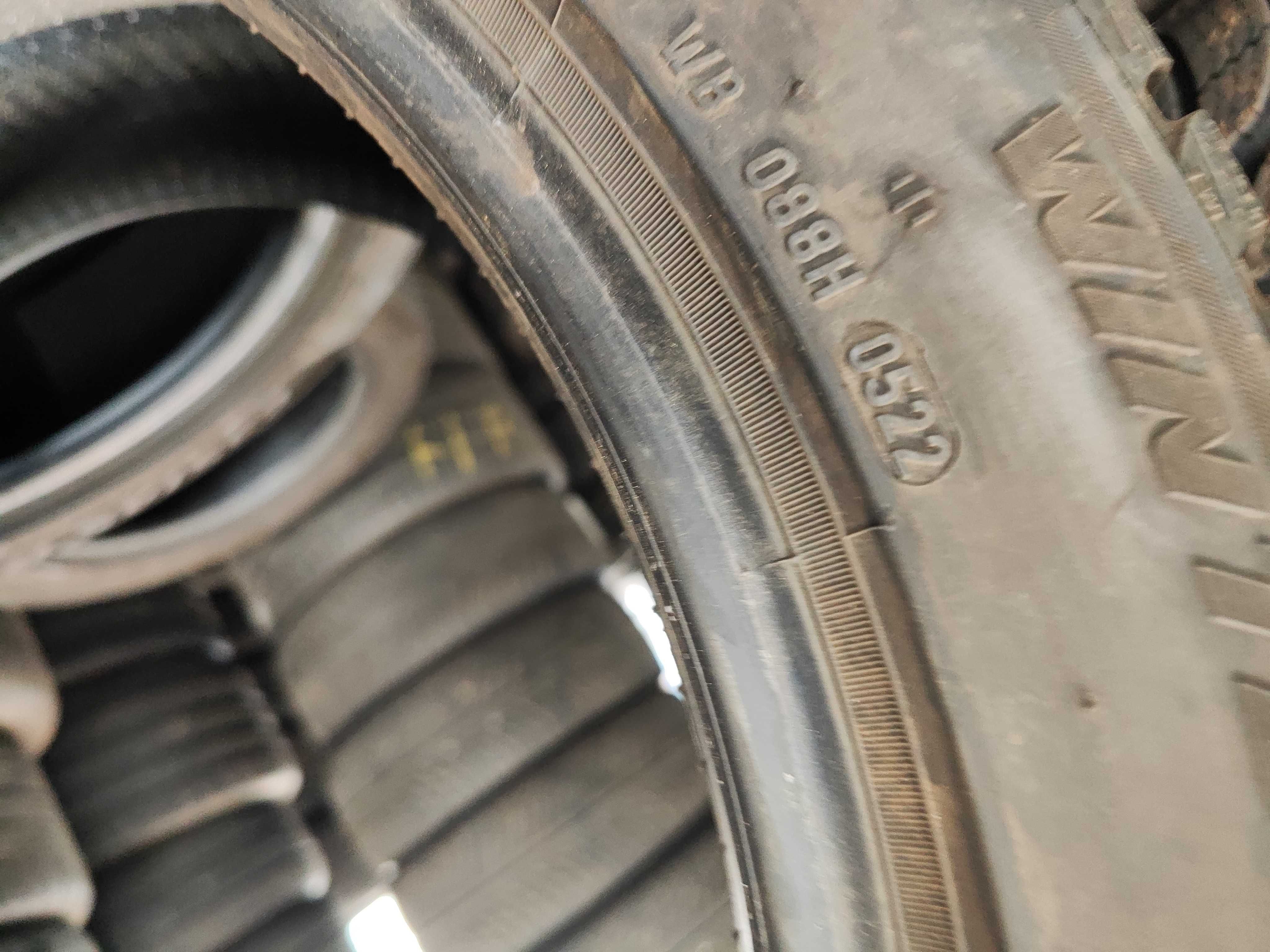 2бр. зимни гуми 235/45/18 Pirelli