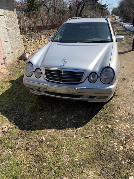 Mercedes-benz  E270