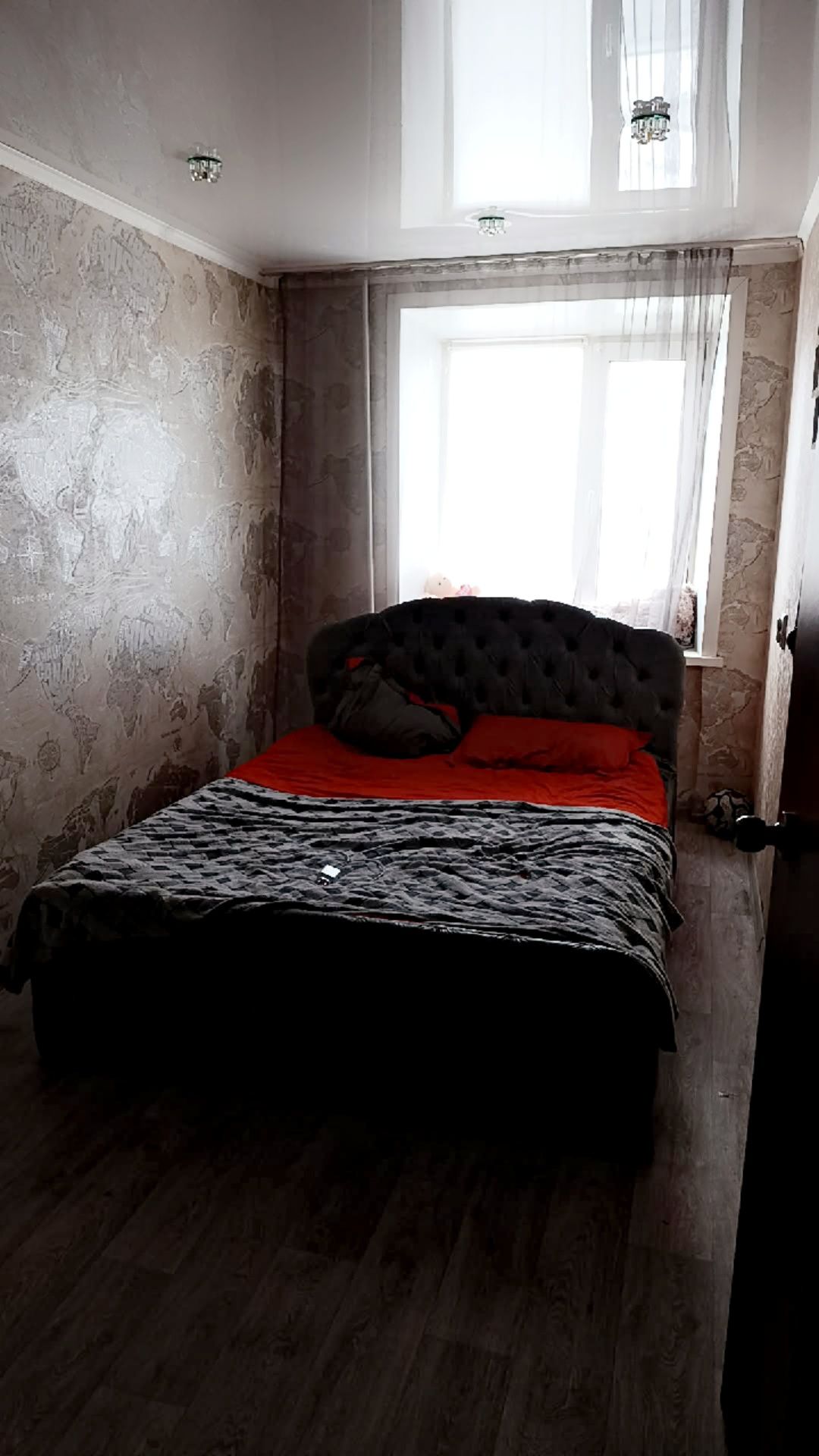 Срочно продам 2 комнатную квартиру