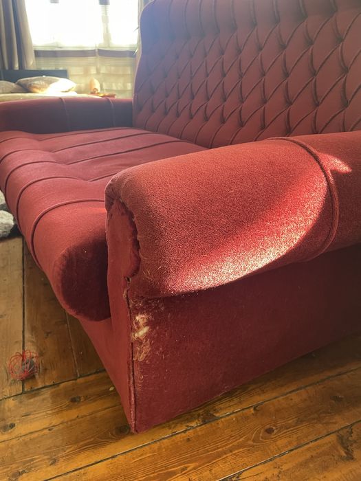 Диван с включен механизъм за спане