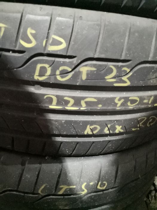 225 40 19 цола гуми като нови dunlop dot 23