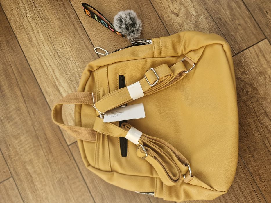 Rucsac culoare mustar NOU, cu eticheta