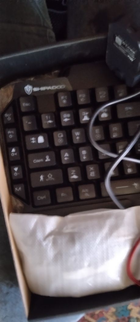 Игровая клавиатура и мишка для телефона с переходником