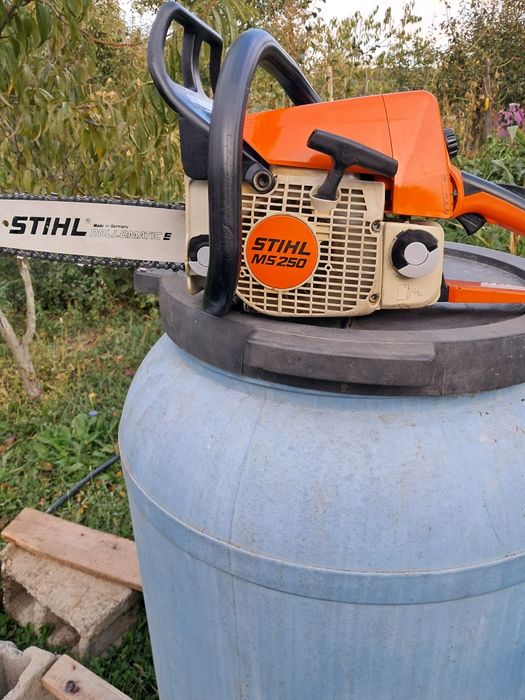 Vând Drujbe Stihl