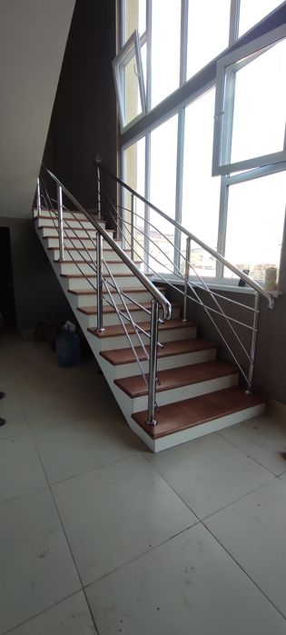 Прочные перила из Нержавейки. Нержавеющая сталь.