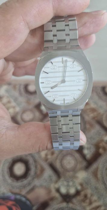 Ceas gucci 25 H argintiu