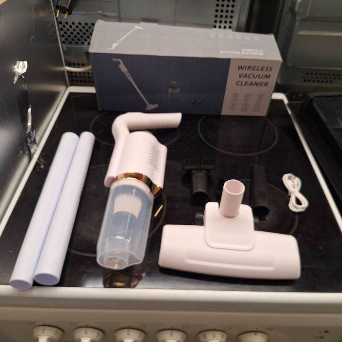 Акумулаторна прахосмукачка - нова неизползвана