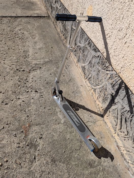 Trotinetă pentru copii