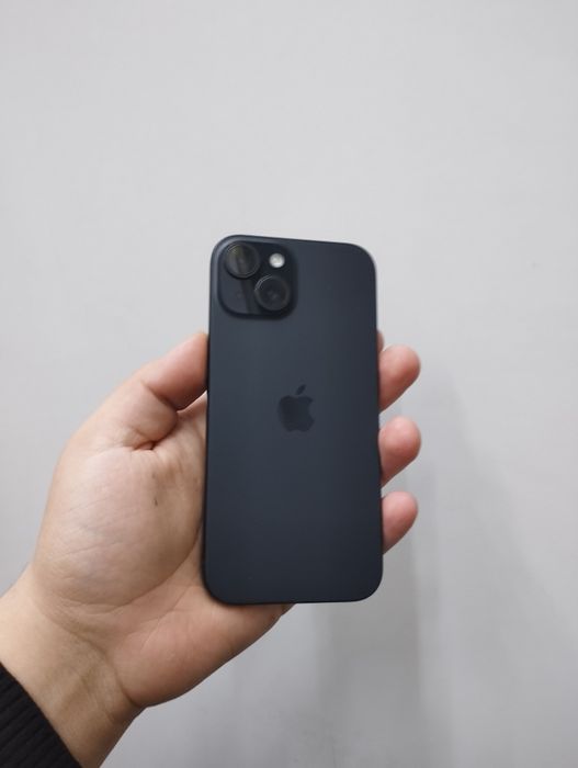 IPhone 15 128гб сост идиал