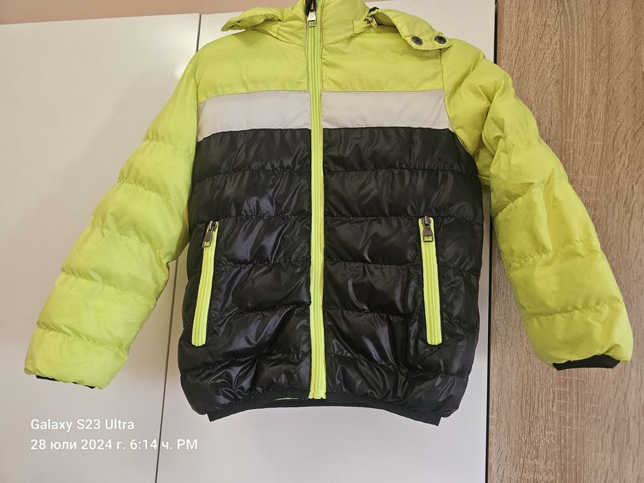 Яке Пролетно/ Есенно със Сваляща се Качулка