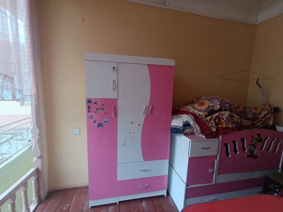 Detiskiy mebel sotiladi