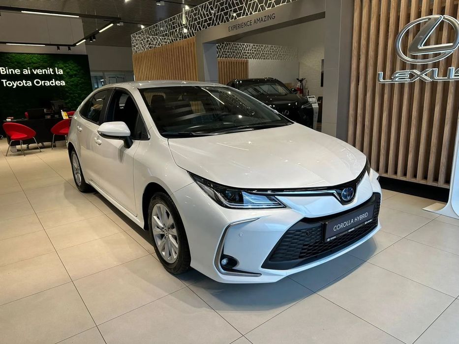 Toyota Corolla LED | Carplay | Tempomat Adaptiv | Garantie 10 ani | 2024