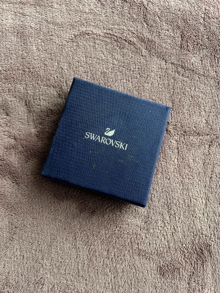 Колие Swarovski, Дева или Virgo