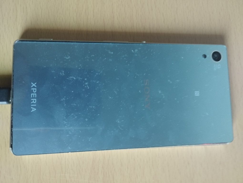 Телефон Sony Xperia