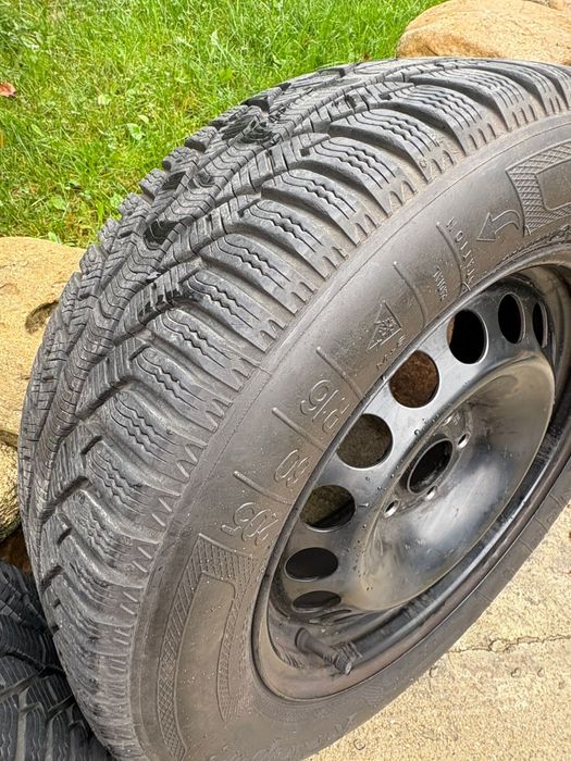 205/60 R16 set anvelope iarna + jante + capace