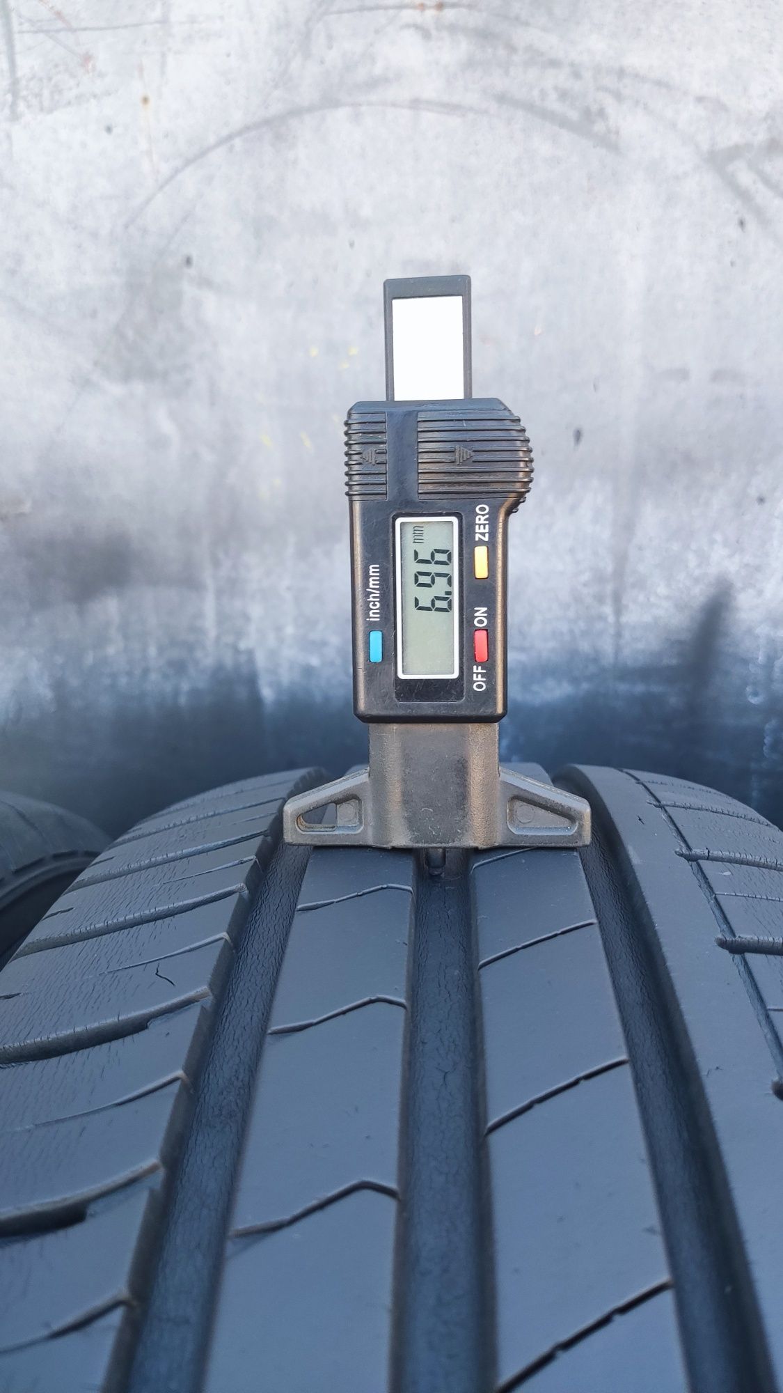 4бр летни гуми 195/65/15 Hankook Kinergy Eco
6.7-6.9mm
dot21
Добро със