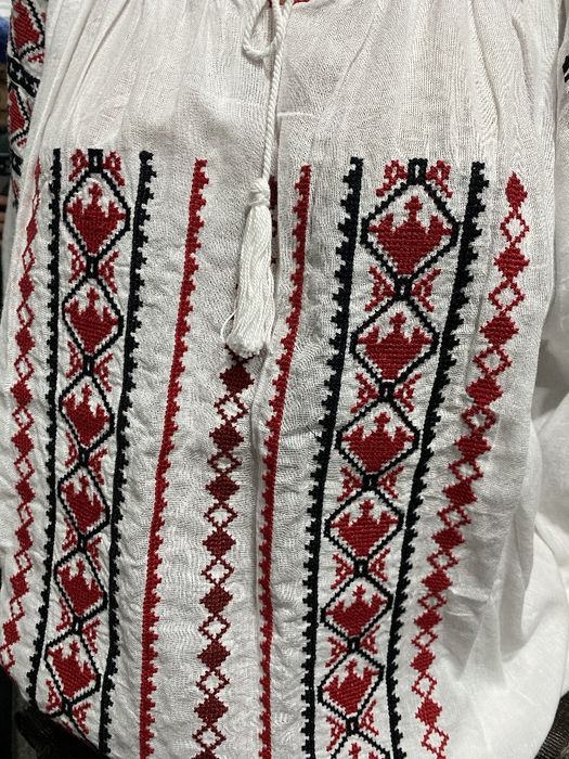 Vând Ie tradiționala