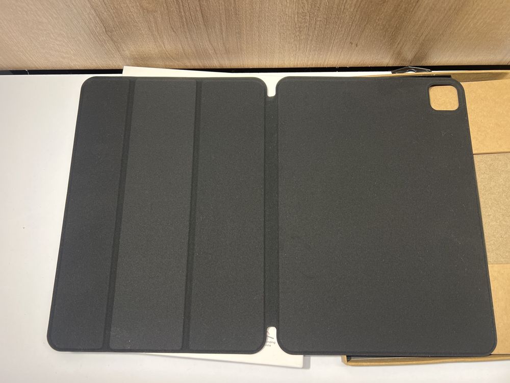 Pitaka MagEZ Folio Case for iPad Pro 11’ (gen 1,2,3&4)