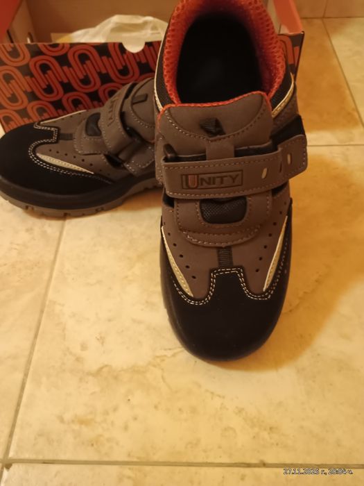 Работни обувки 2 чифта √ 37,42