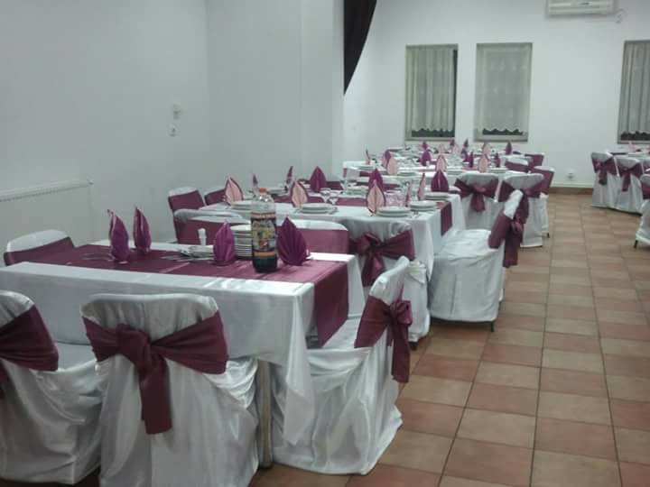 Esarfe/fundite/huse pt scaune si pt banci