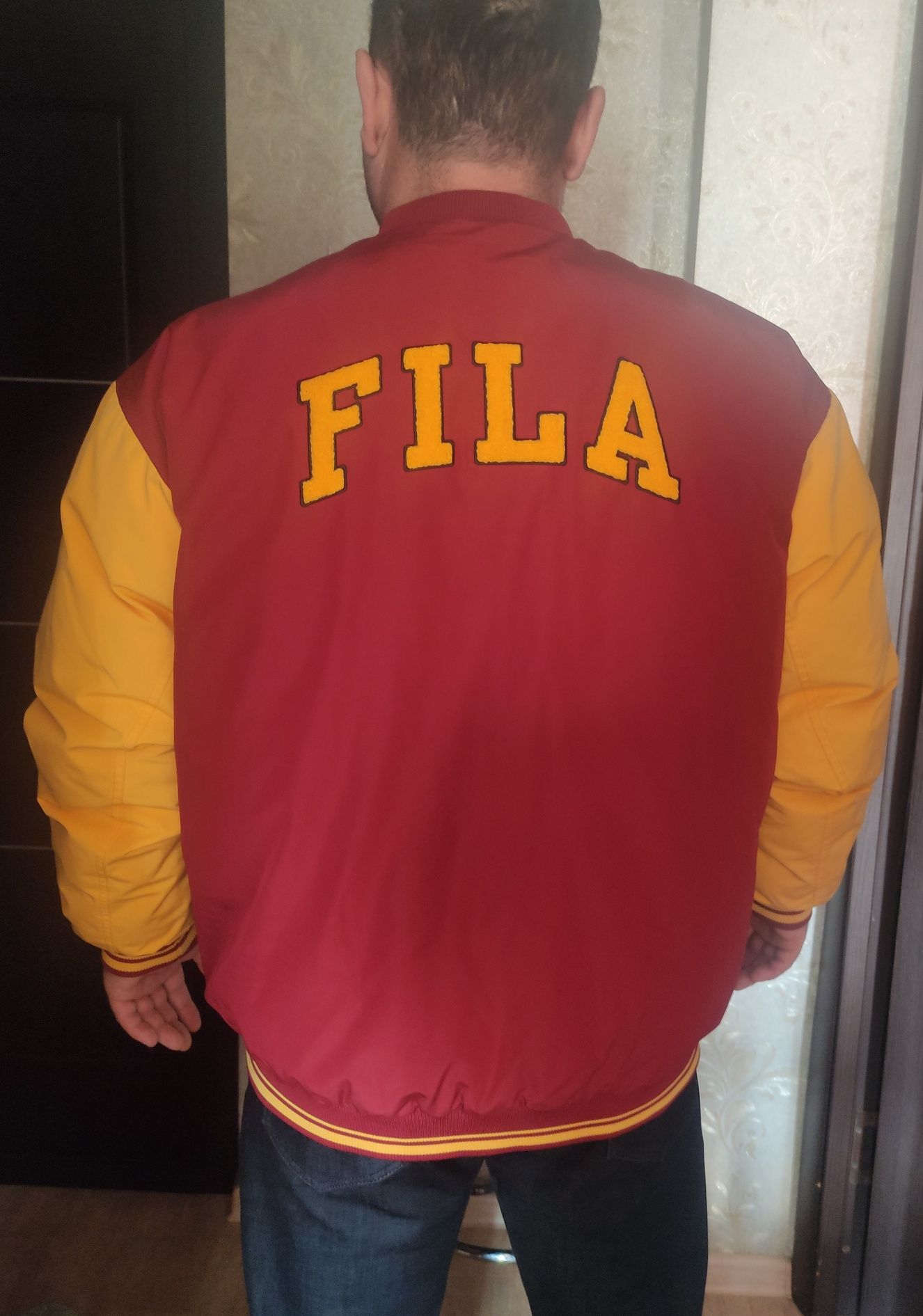 Бомбер "FILA" демисезонный