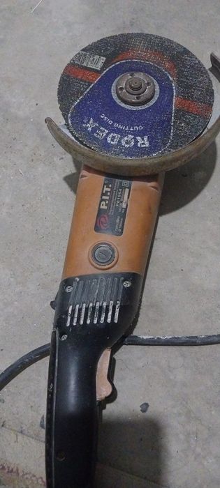 Болгарка бу +подарок шурупаверт