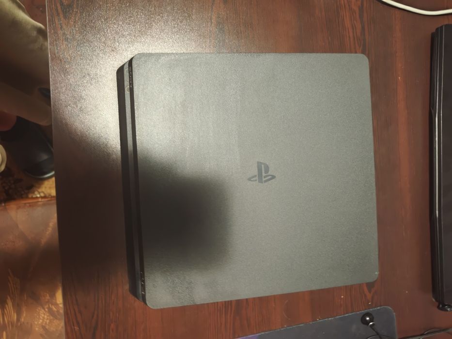PlayStation 4 Slim 1 TB