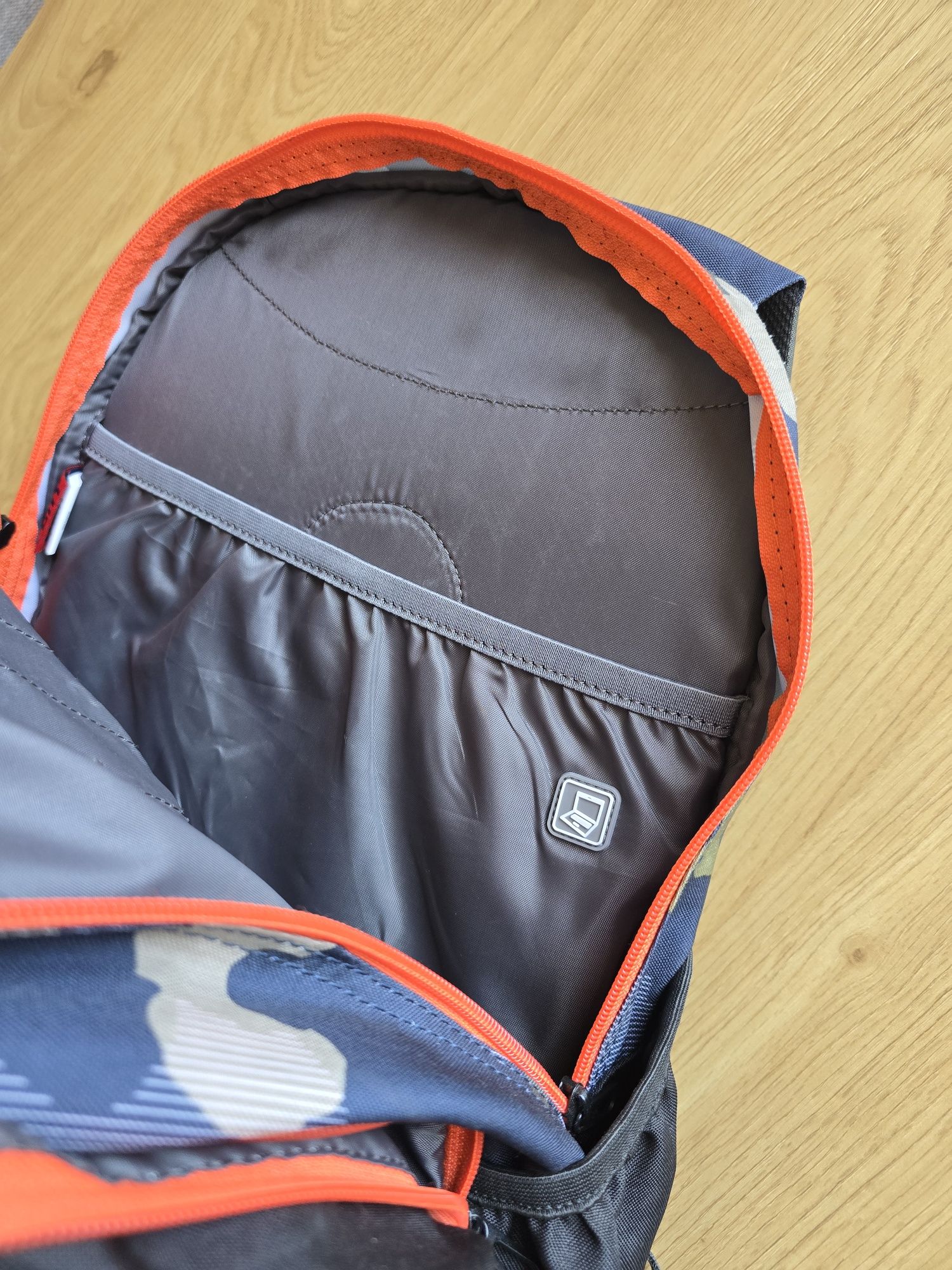 Ученическа раница Playbackpack