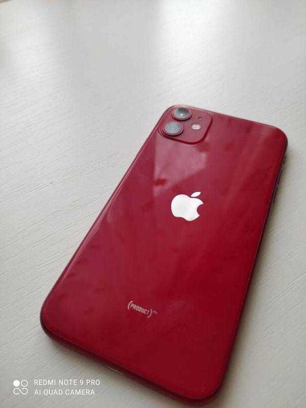 Продам iPhone 11 64