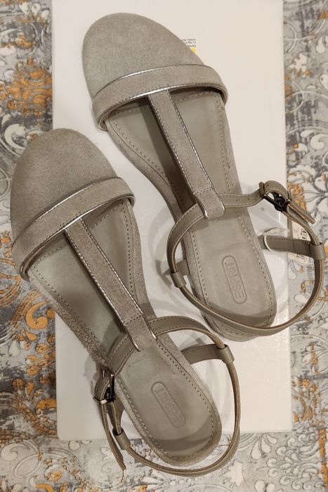 Sandale piele Esprit