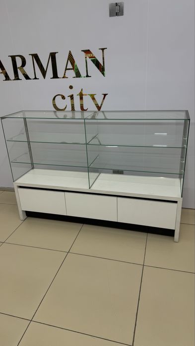 Продается Витрина полка