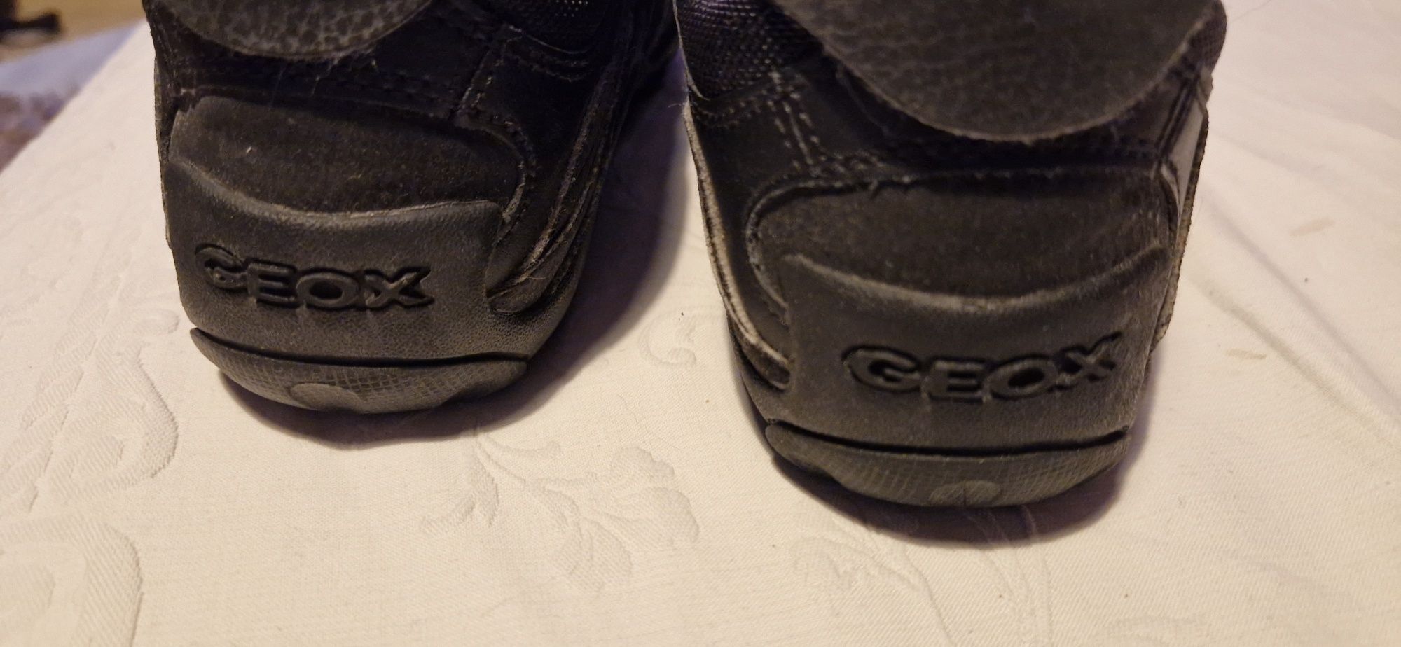 Pantofi geox respira