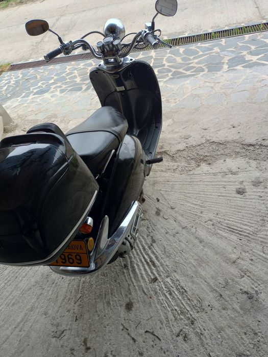 Vând scuter 49 cc Firenze